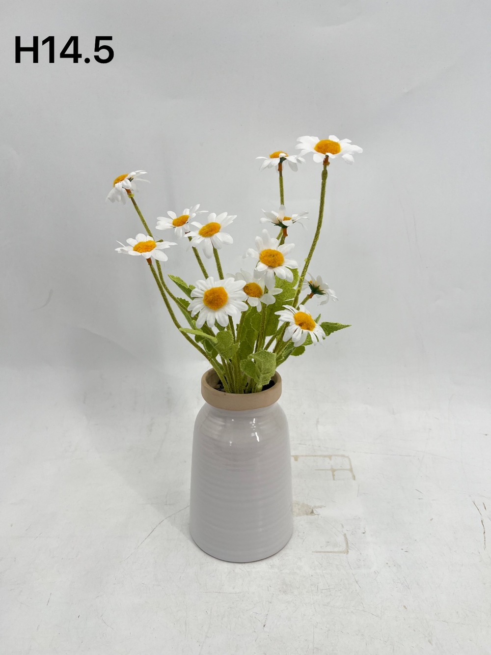Botanical table decor