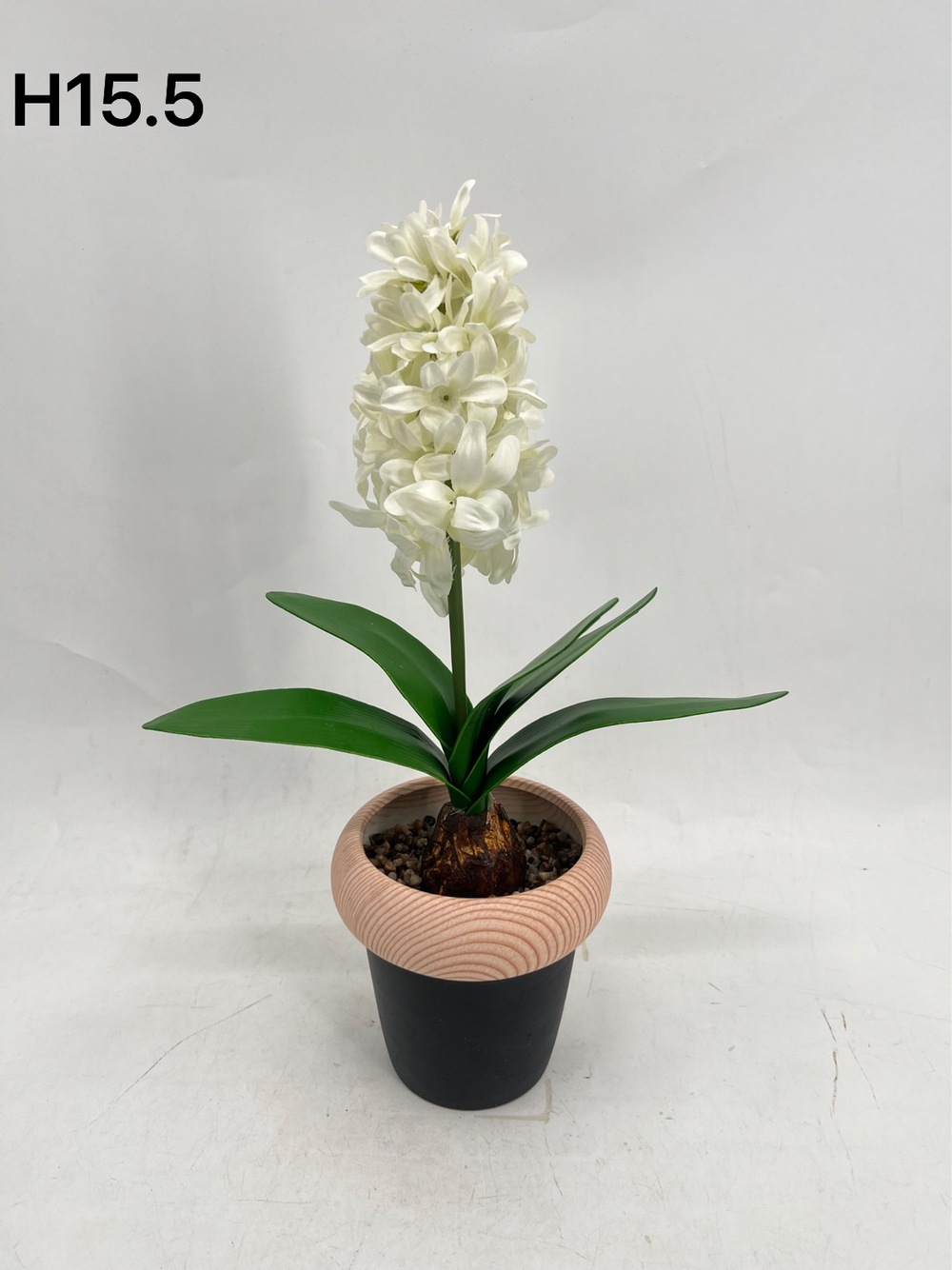 Botanical table decor