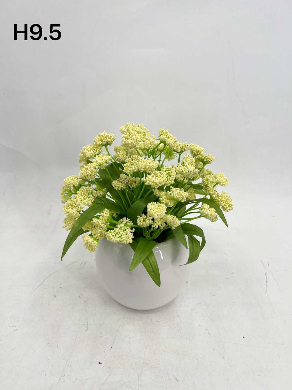 Botanical table decor