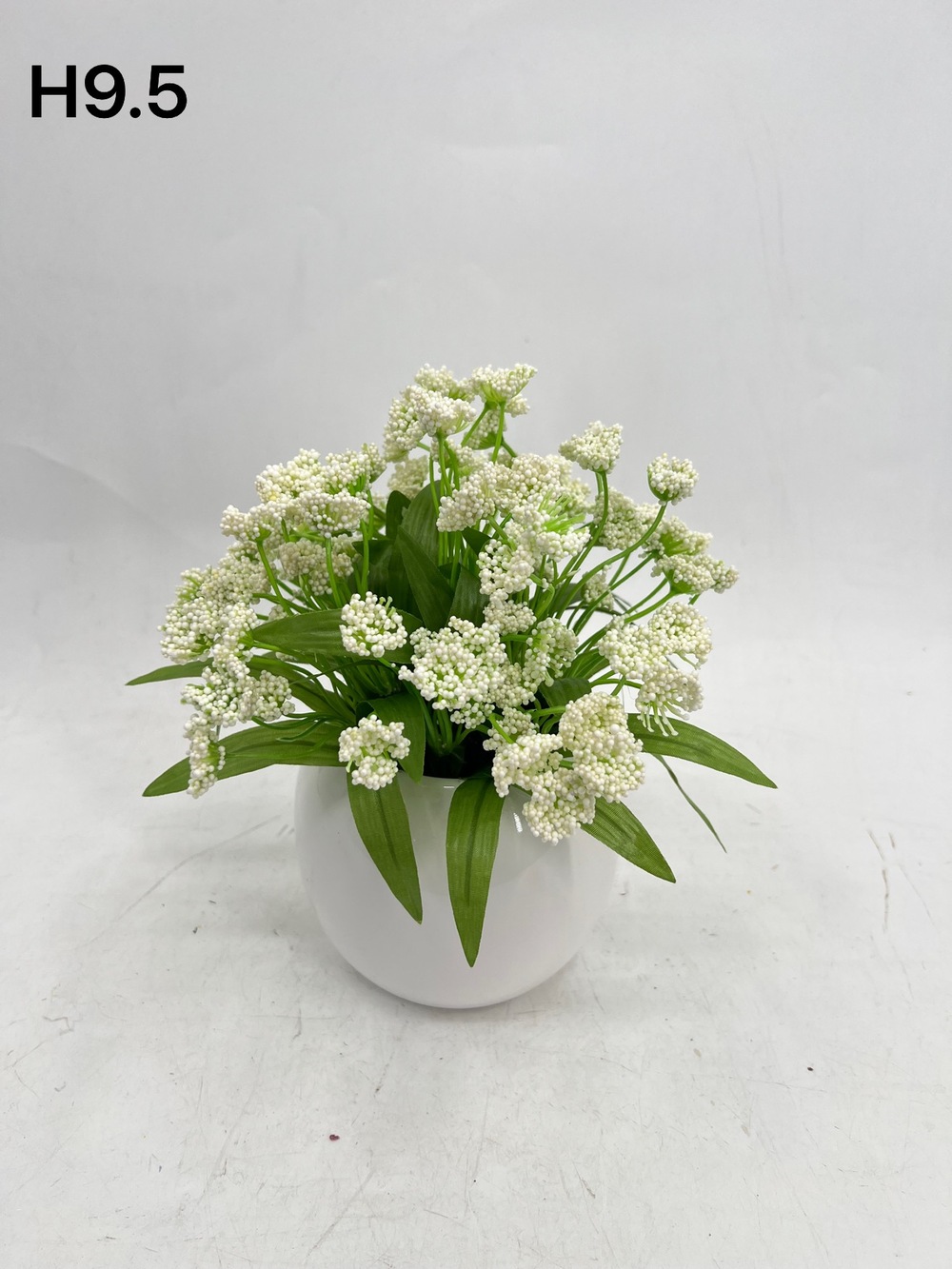 Botanical table decor