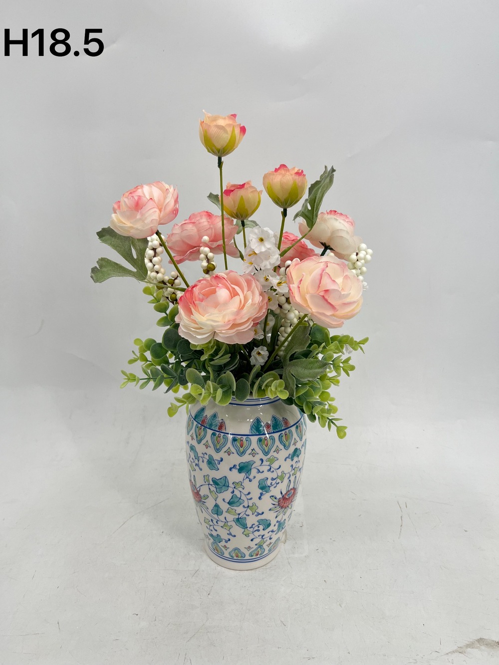 Botanical table decor