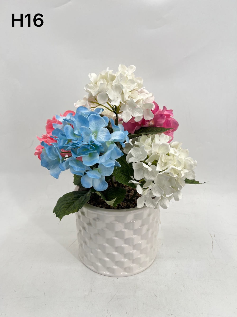 Botanical table decor