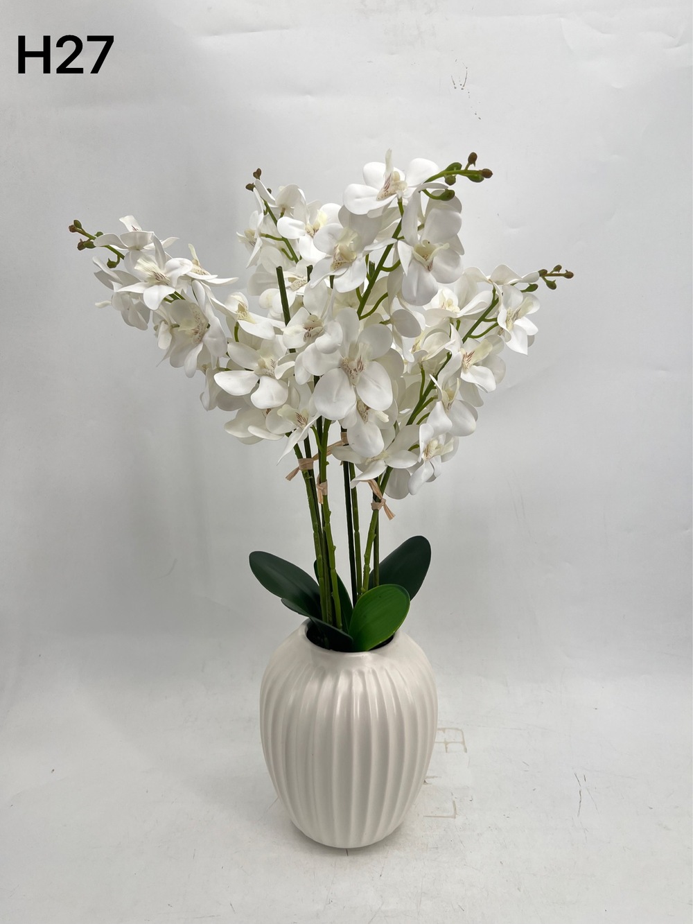 Botanical table decor