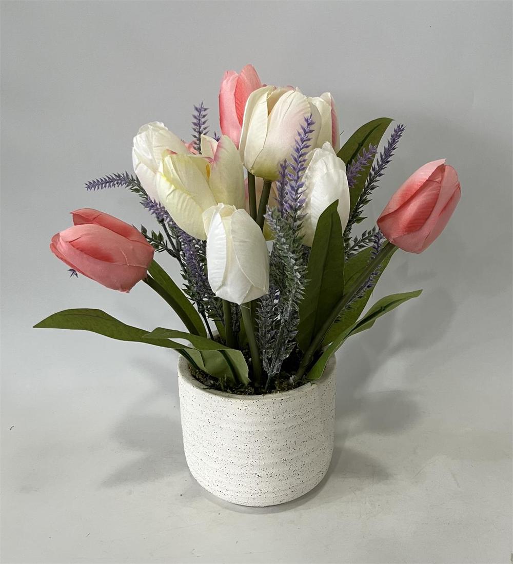 Botanical table decor