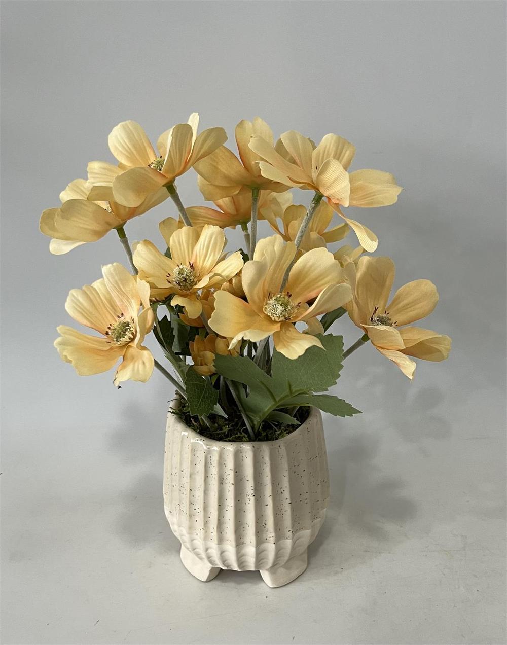 Botanical table decor