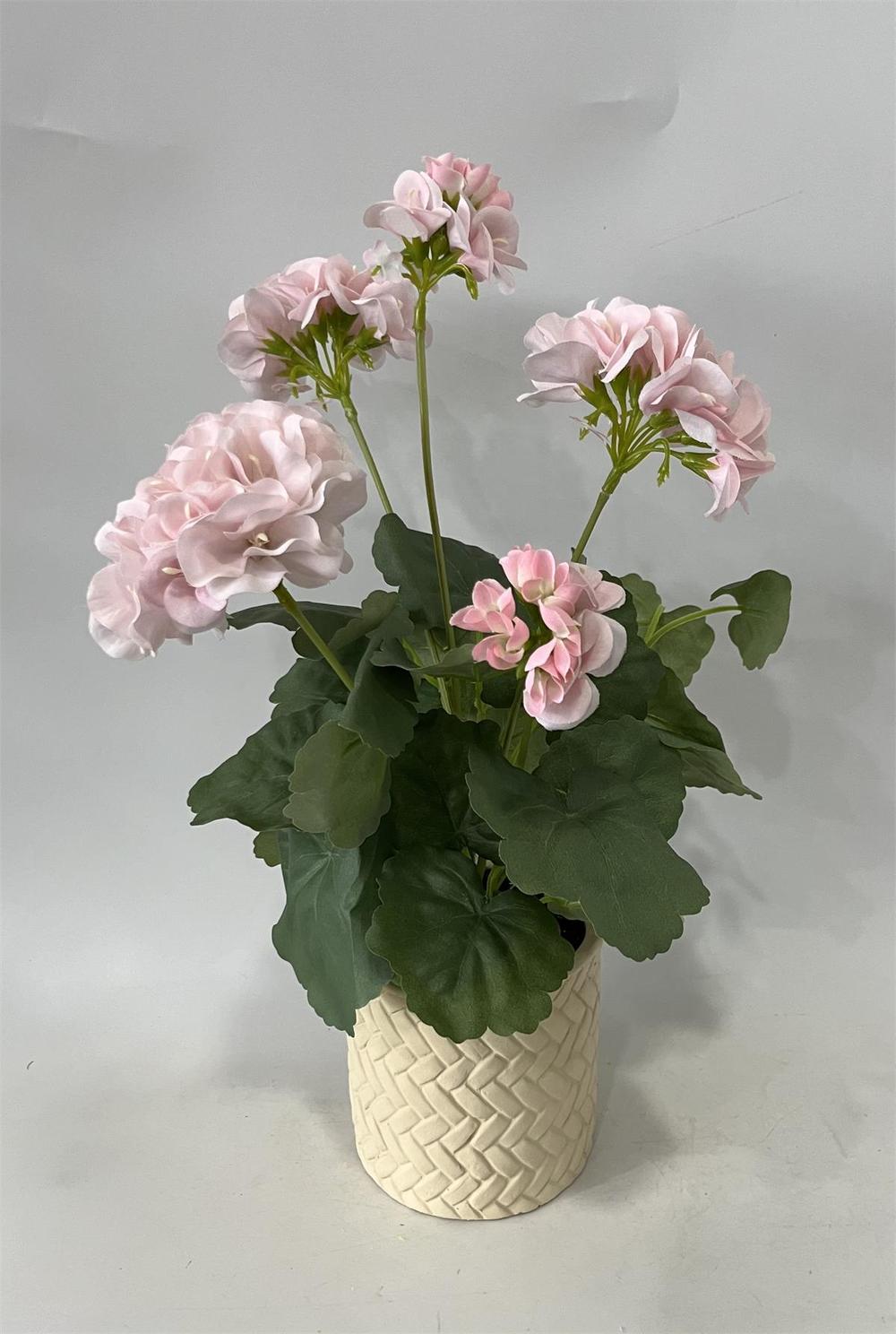 Botanical table decor