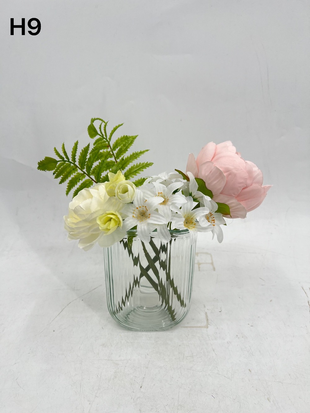 Botanical table decor