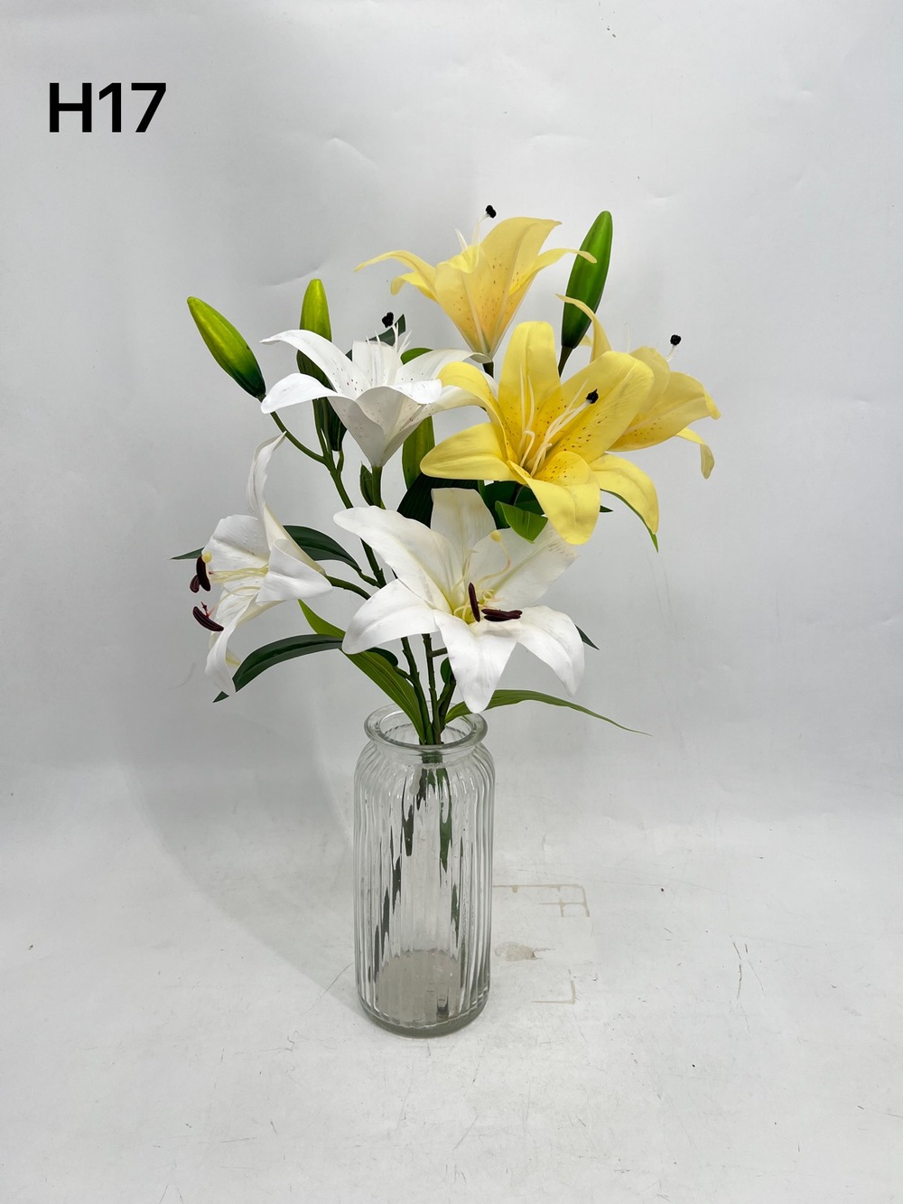 Botanical table decor
