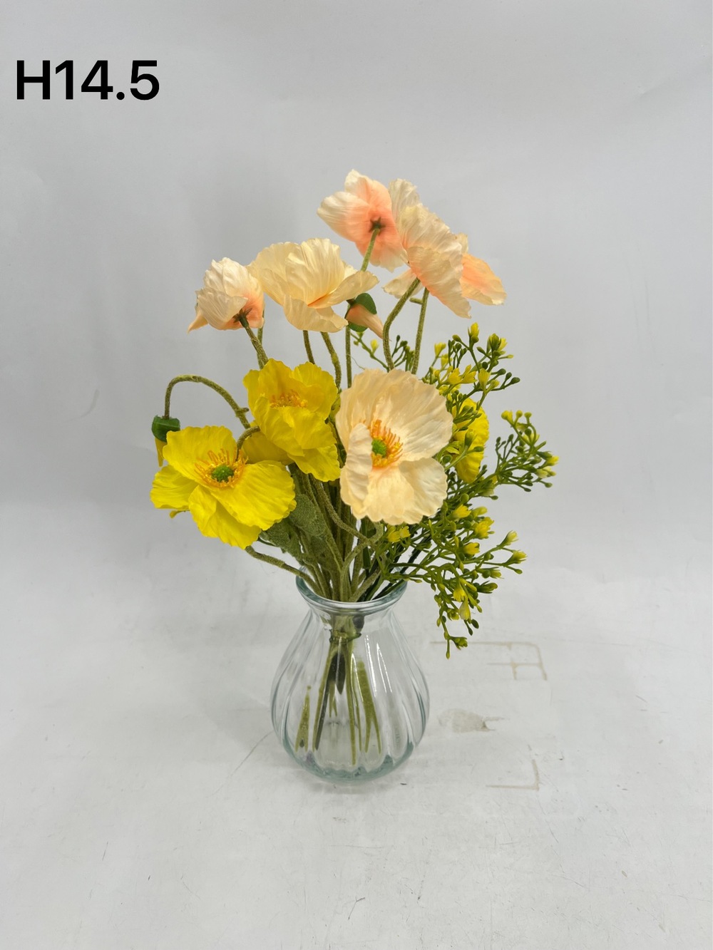 Botanical table decor