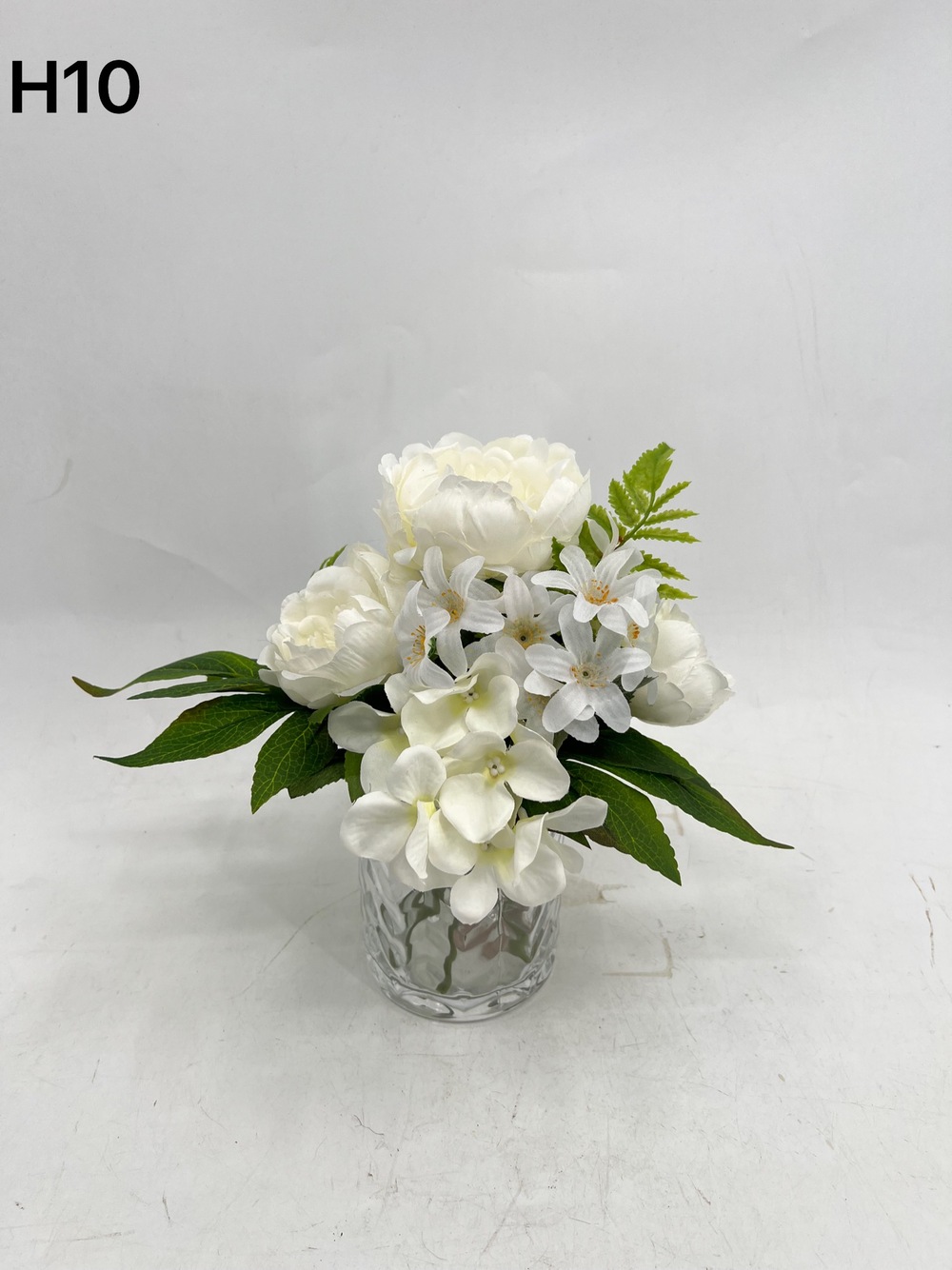 Botanical table decor