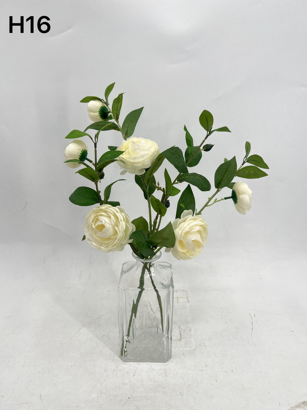 Botanical table decor