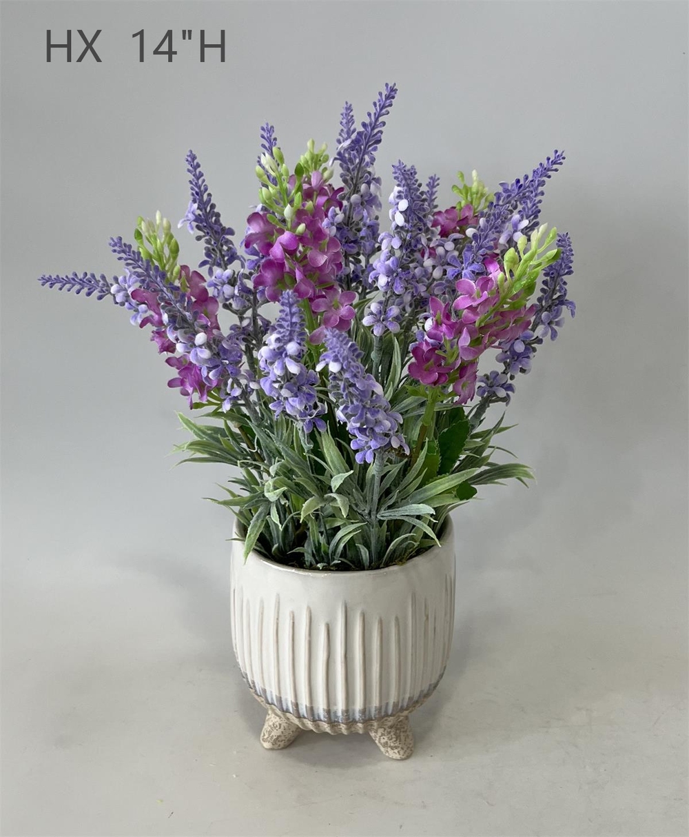 Botanical table decor