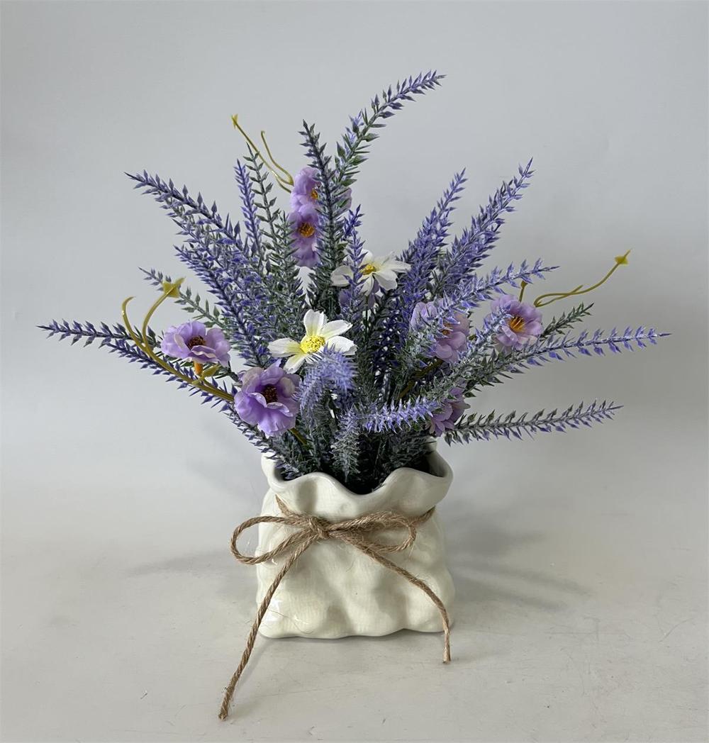 Botanical table decor