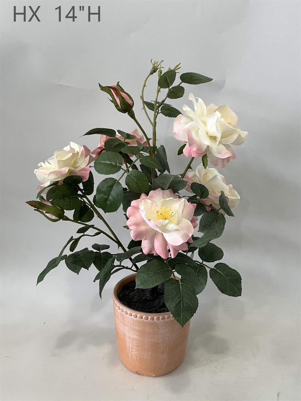 Botanical table decor