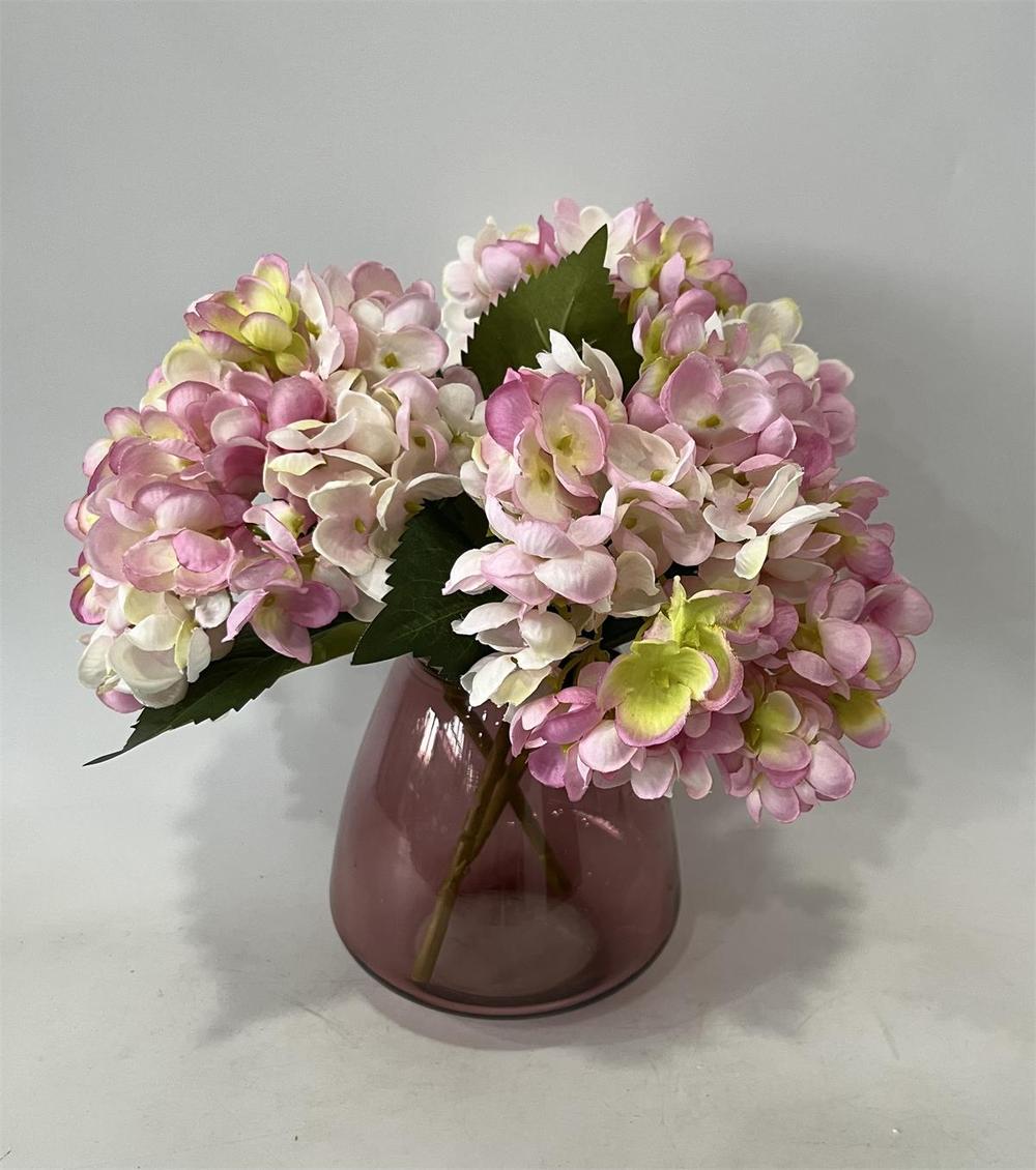 Botanical table decor
