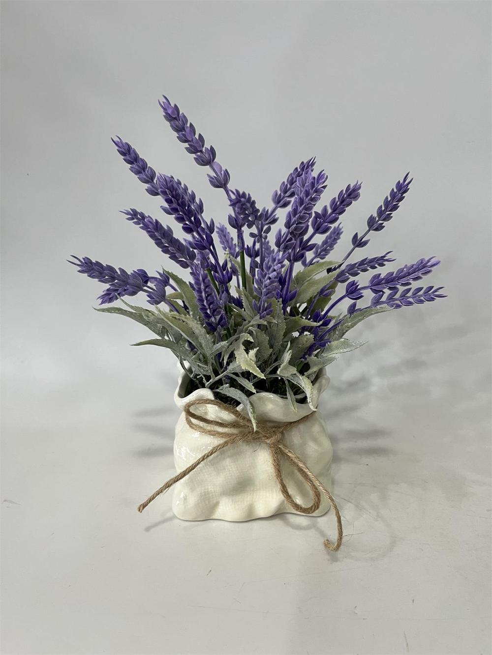 Botanical table decor
