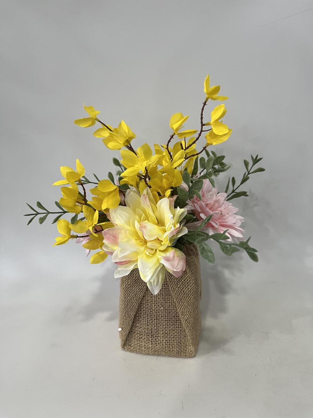 Botanical table decor