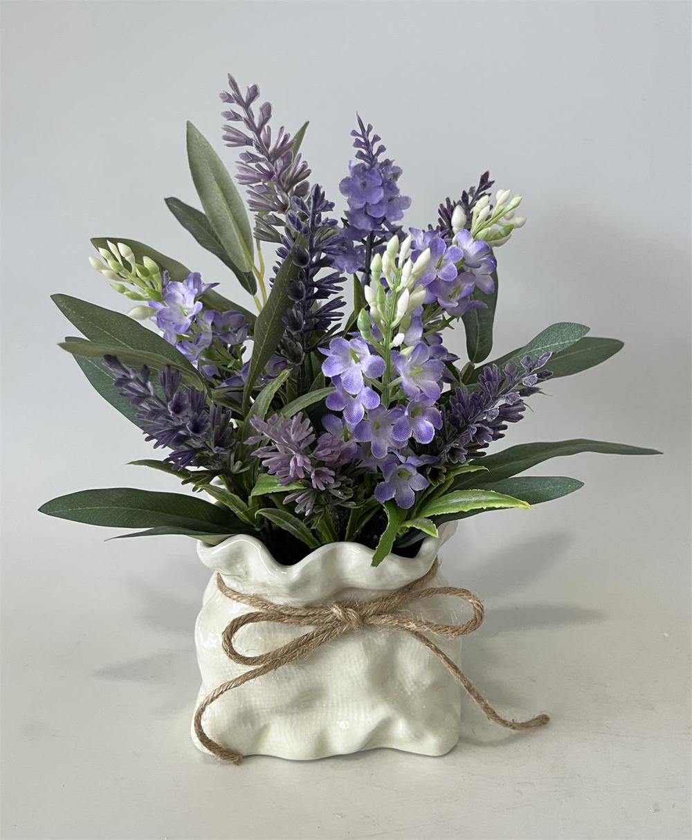 Botanical table decor