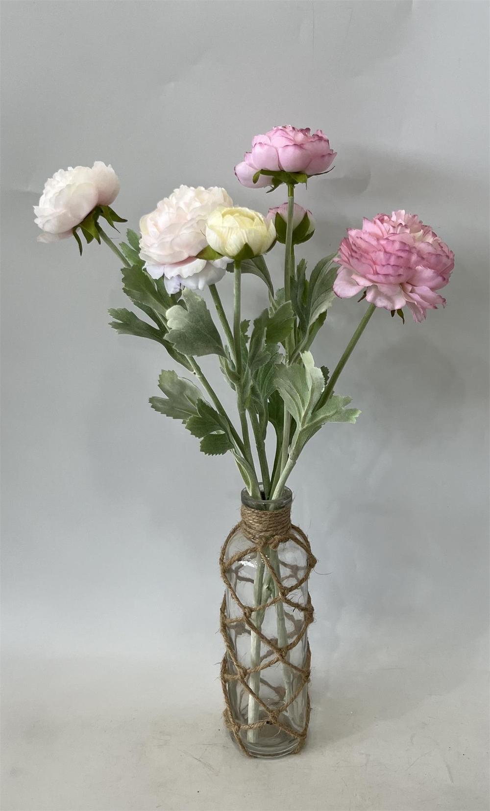 Botanical table decor