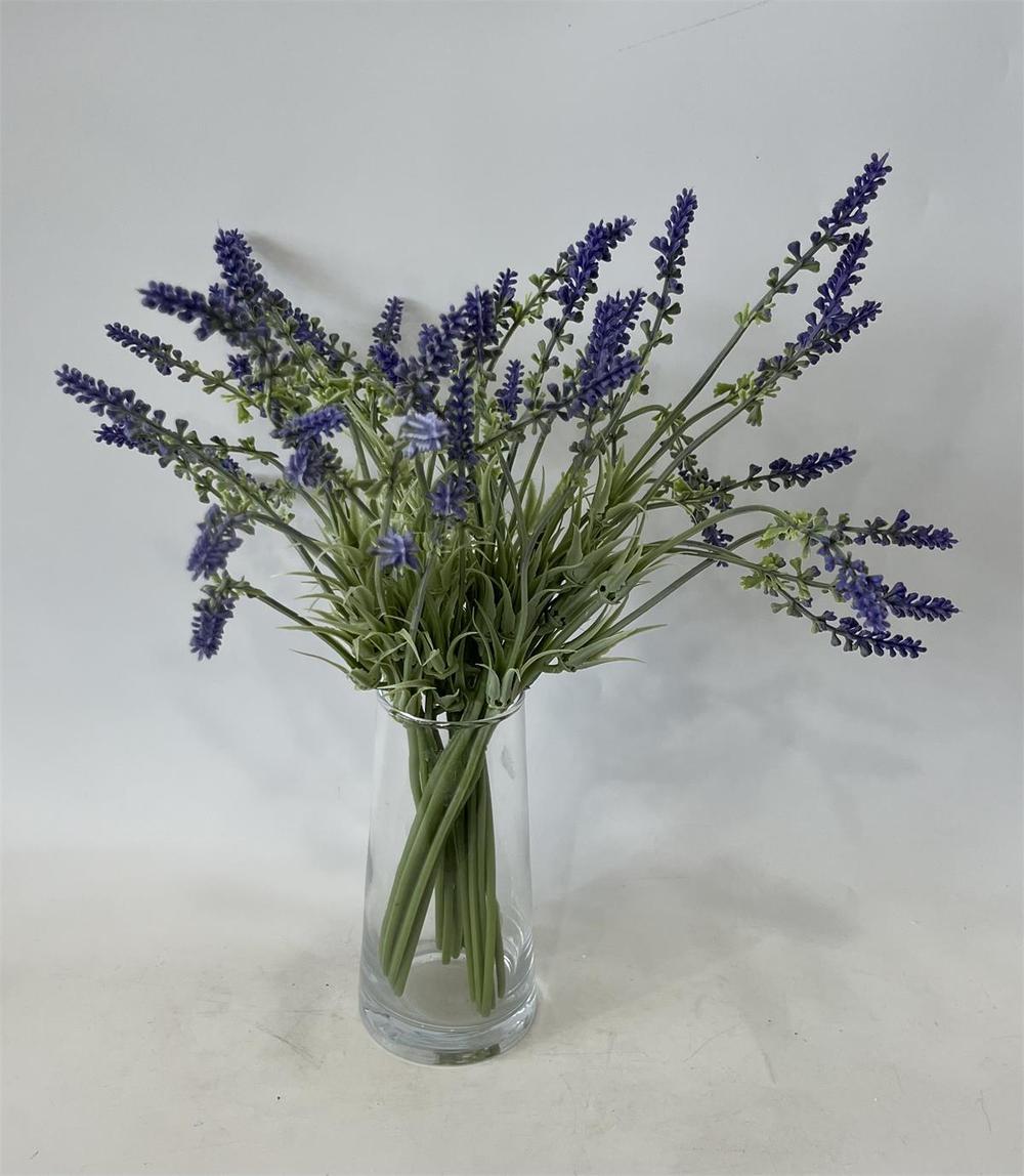 Botanical table decor