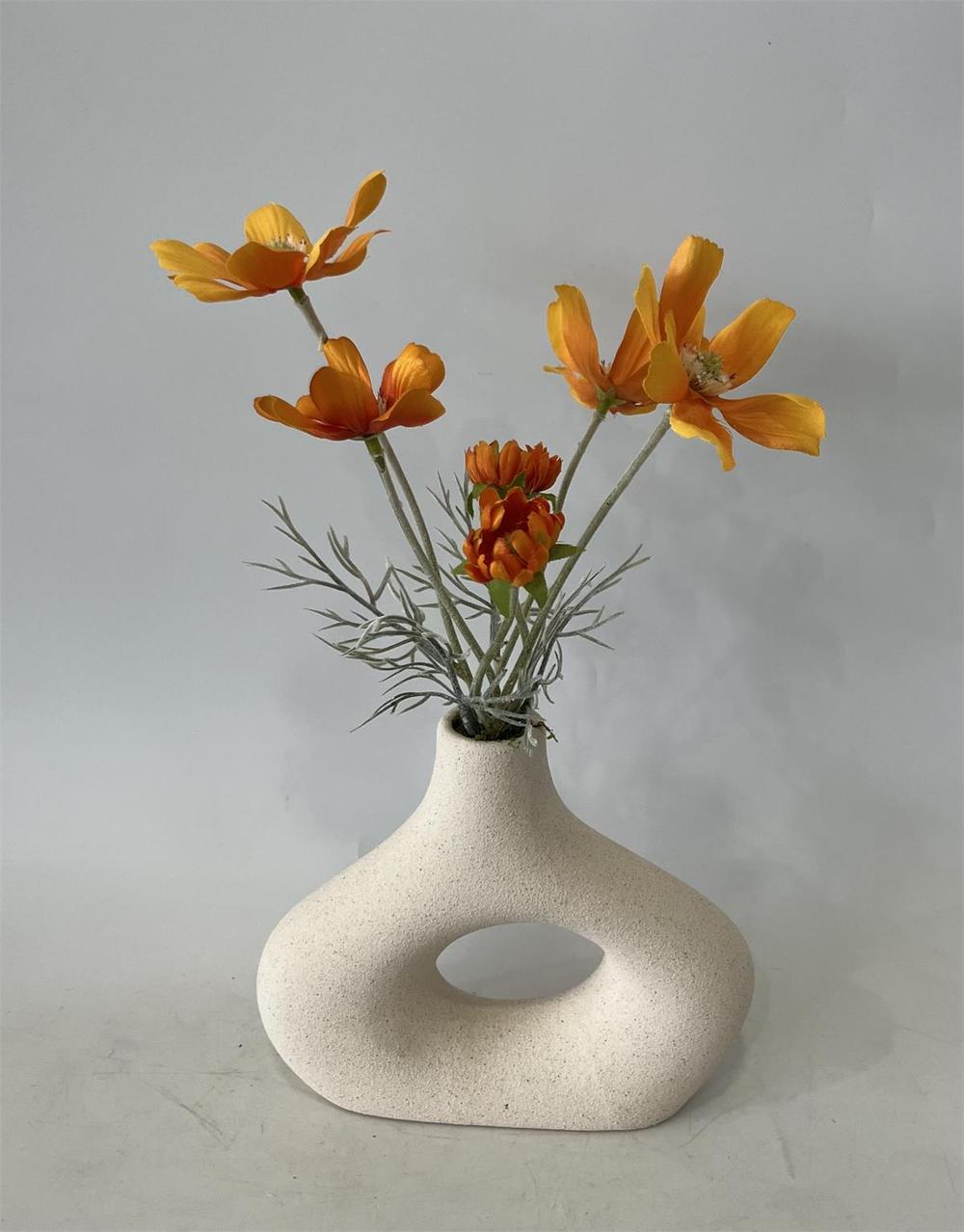 Botanical table decor