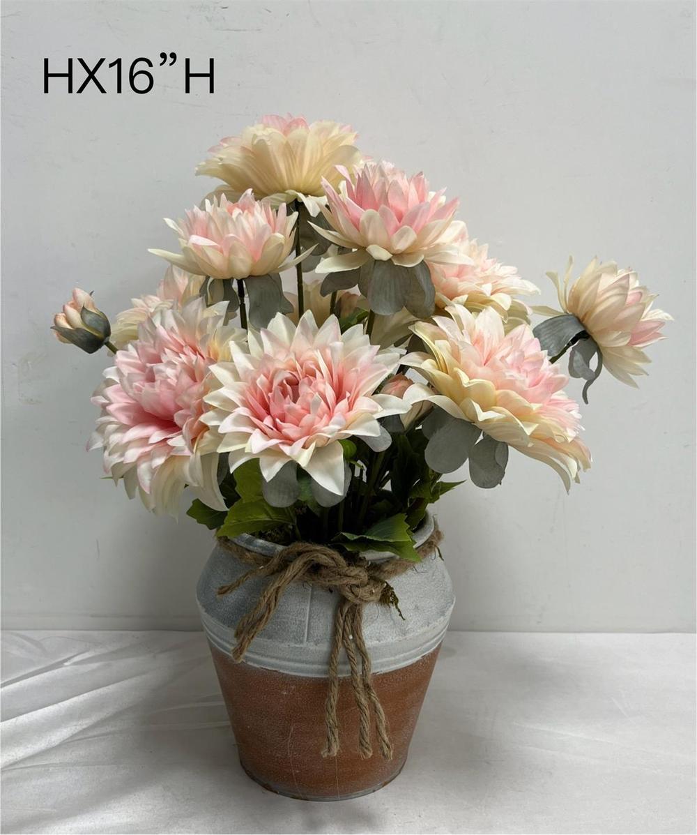 Botanical table decor