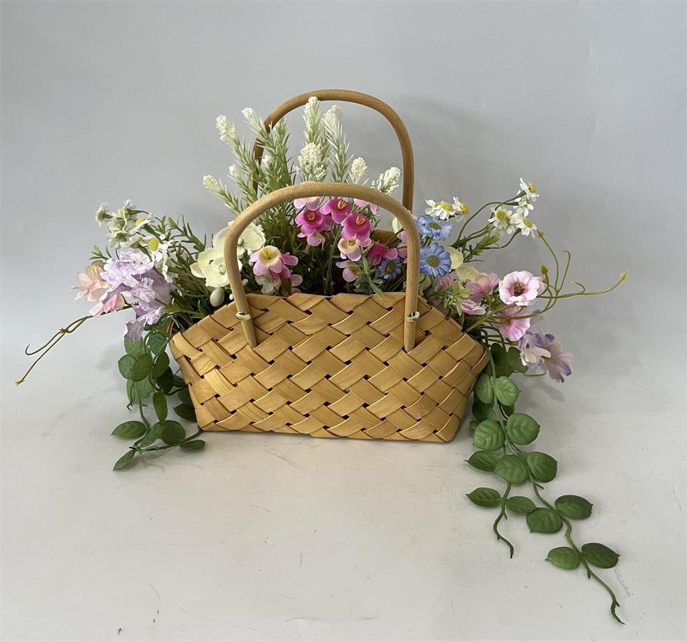 Botanical table decor