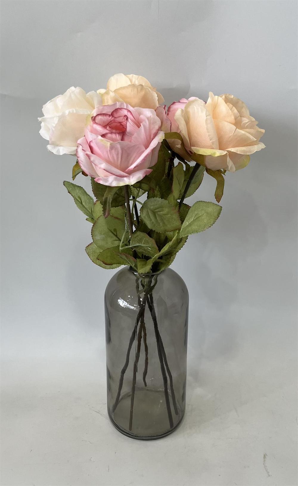 Botanical table decor