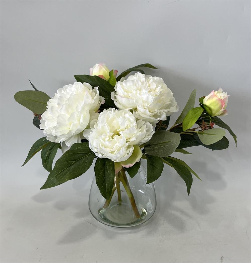 Botanical table decor