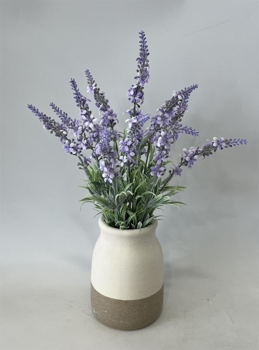 Botanical table decor