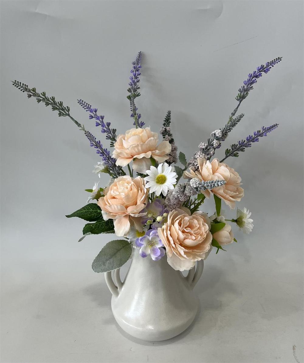 Botanical table decor