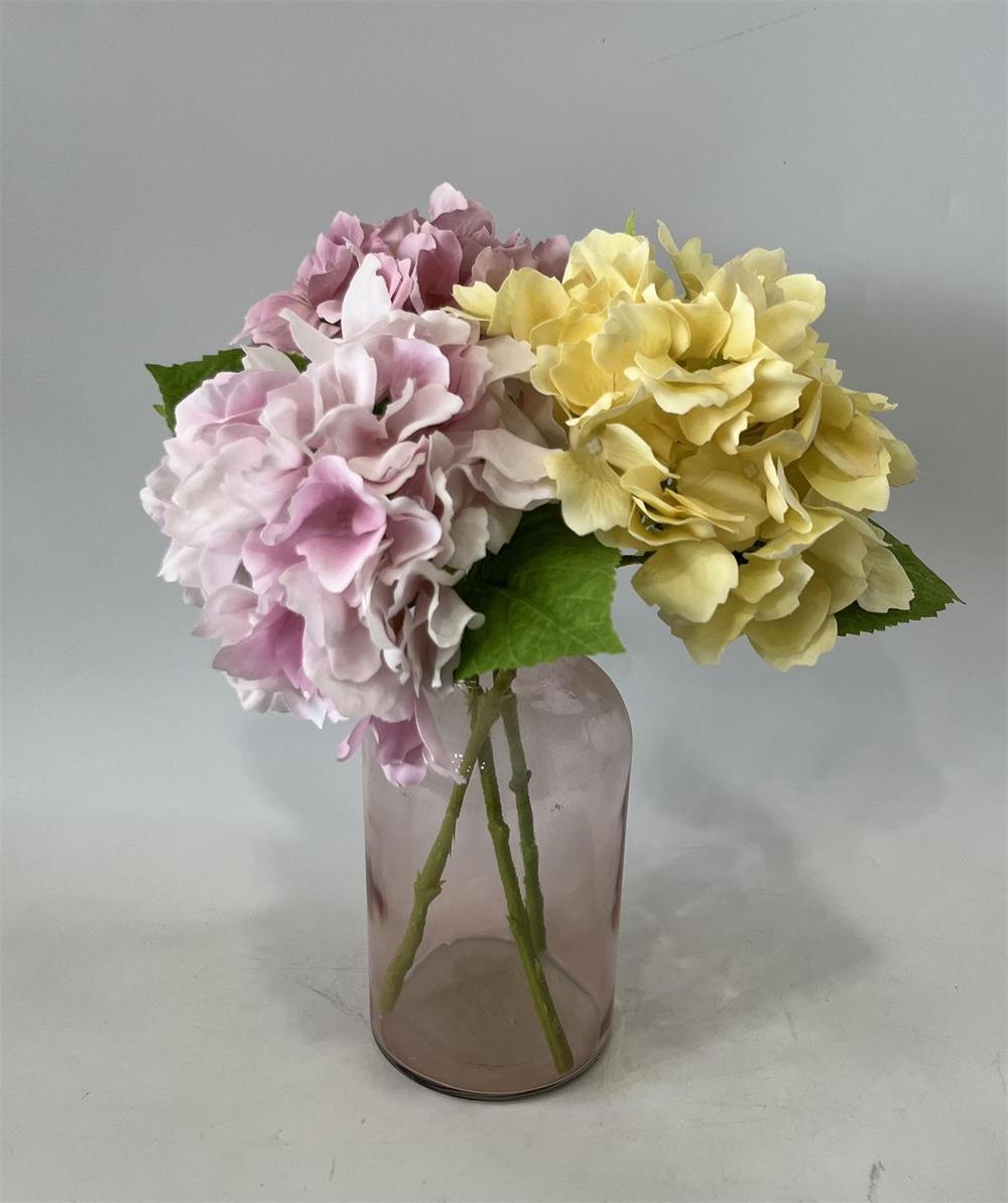 Botanical table decor