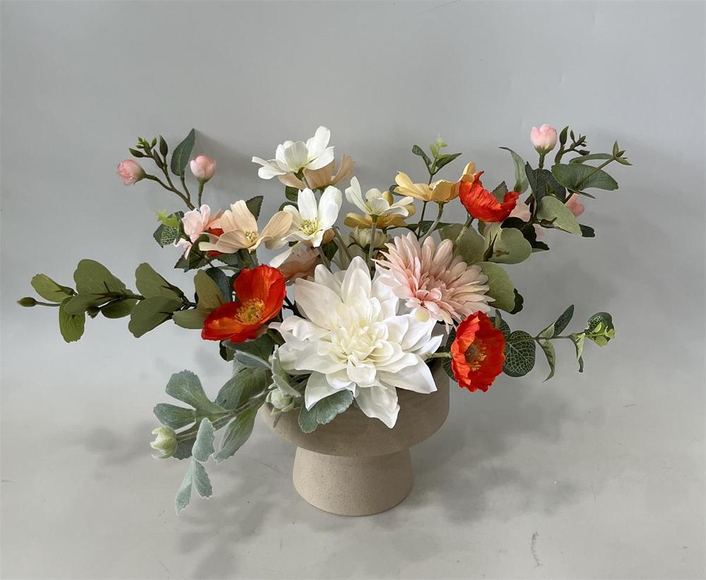 Botanical table decor