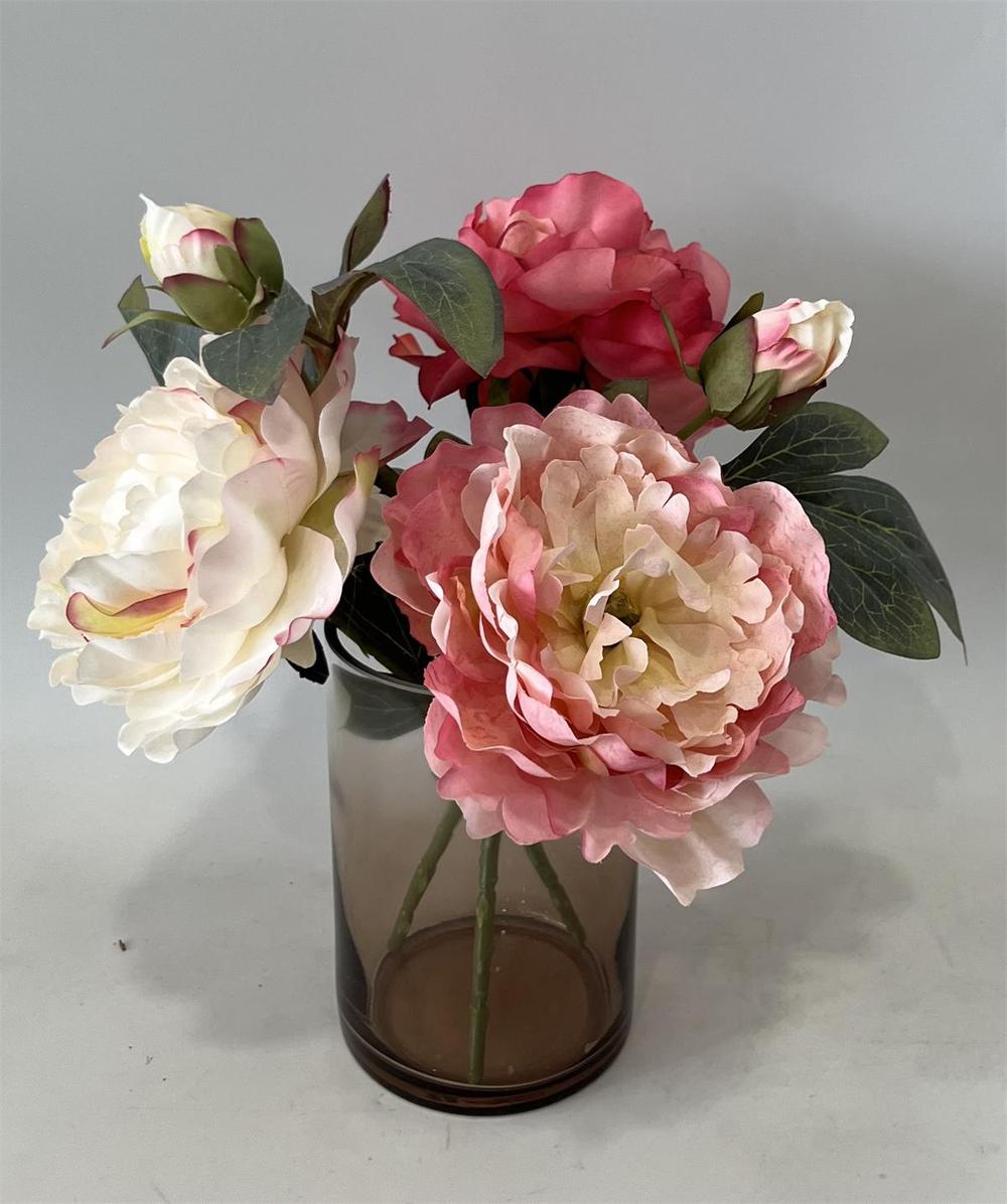 Botanical table decor