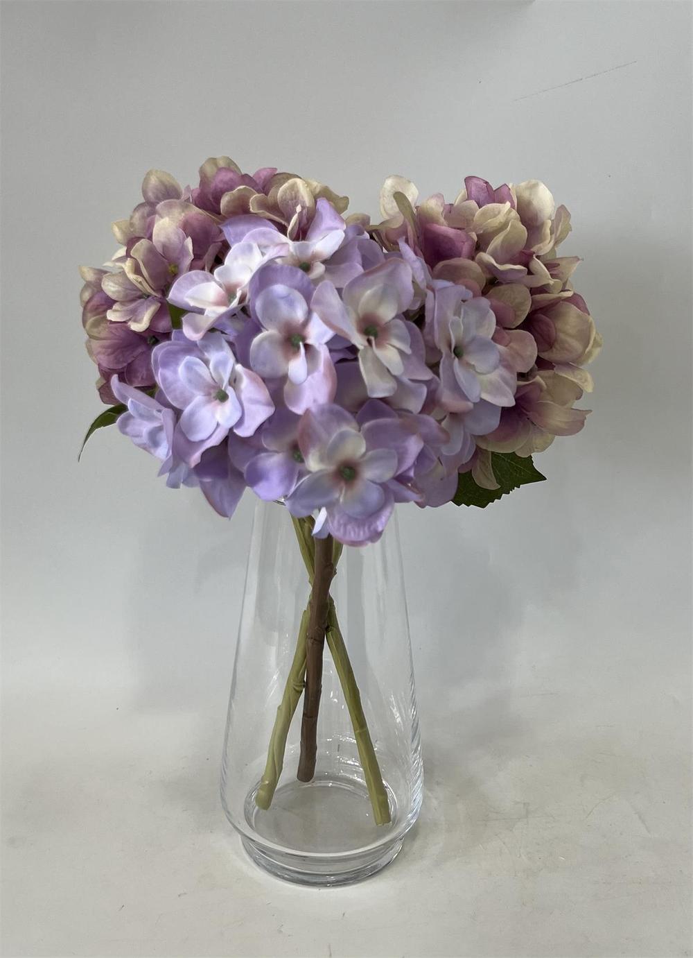 Botanical table decor