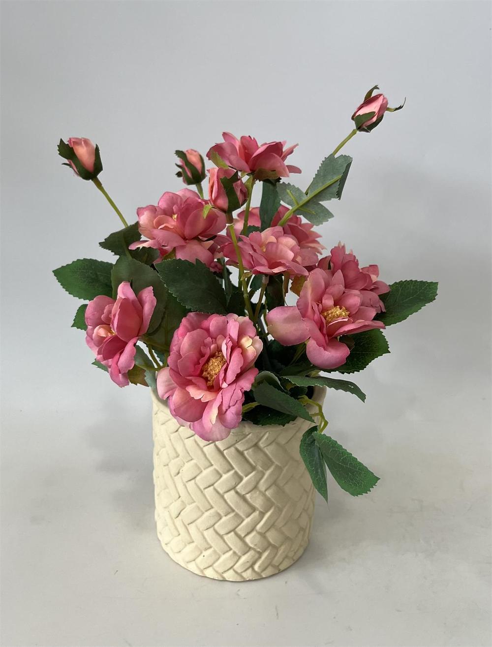 Botanical table decor