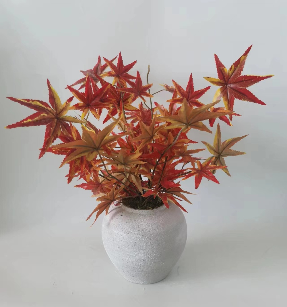 Botanical table decor