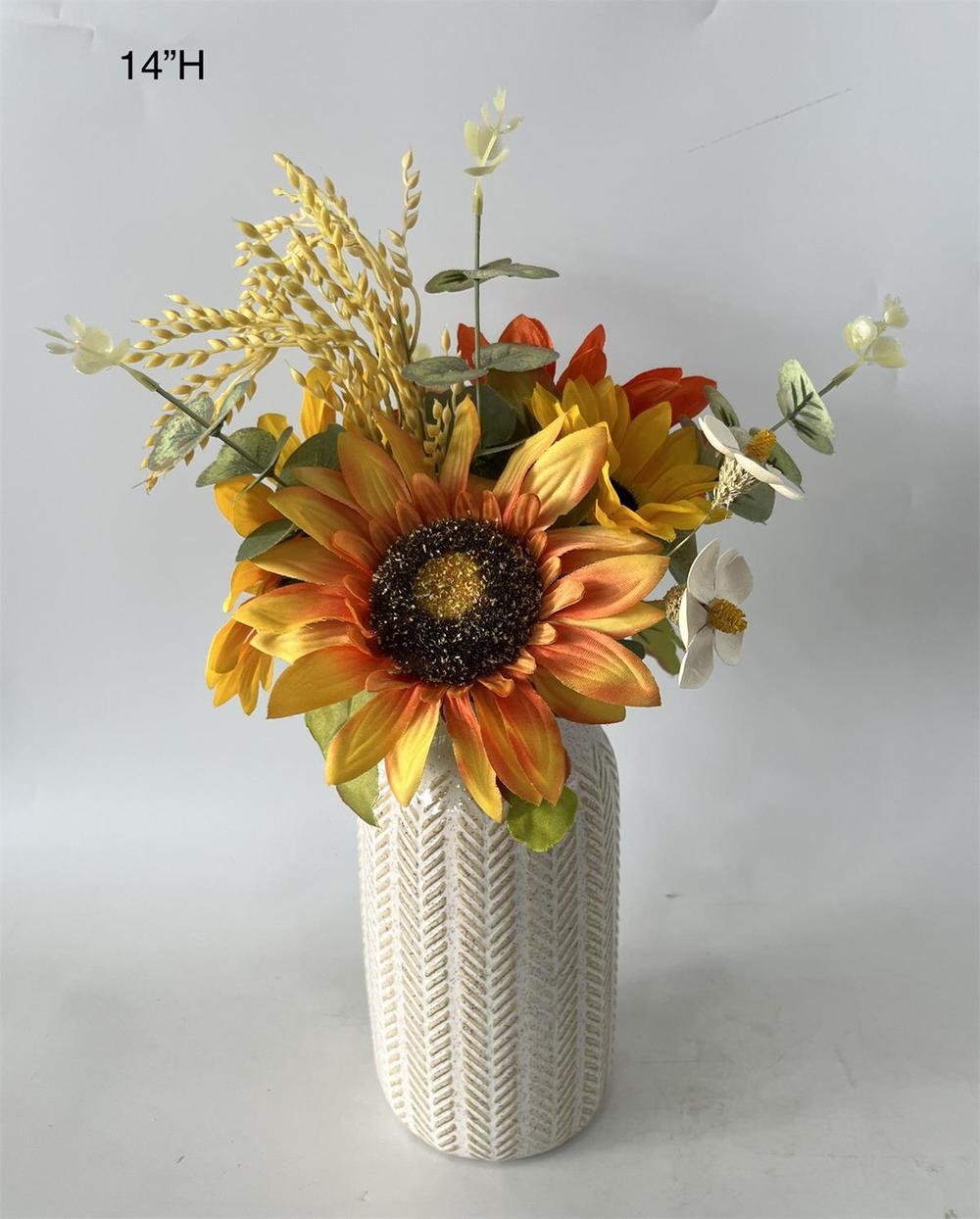 Botanical table decor
