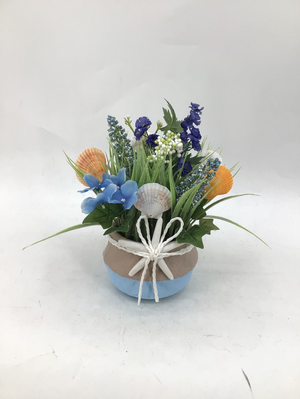 Botanical table decor