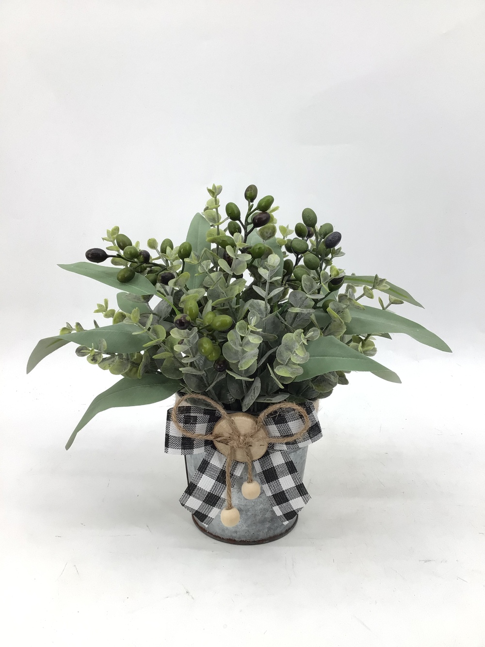 Botanical table decor