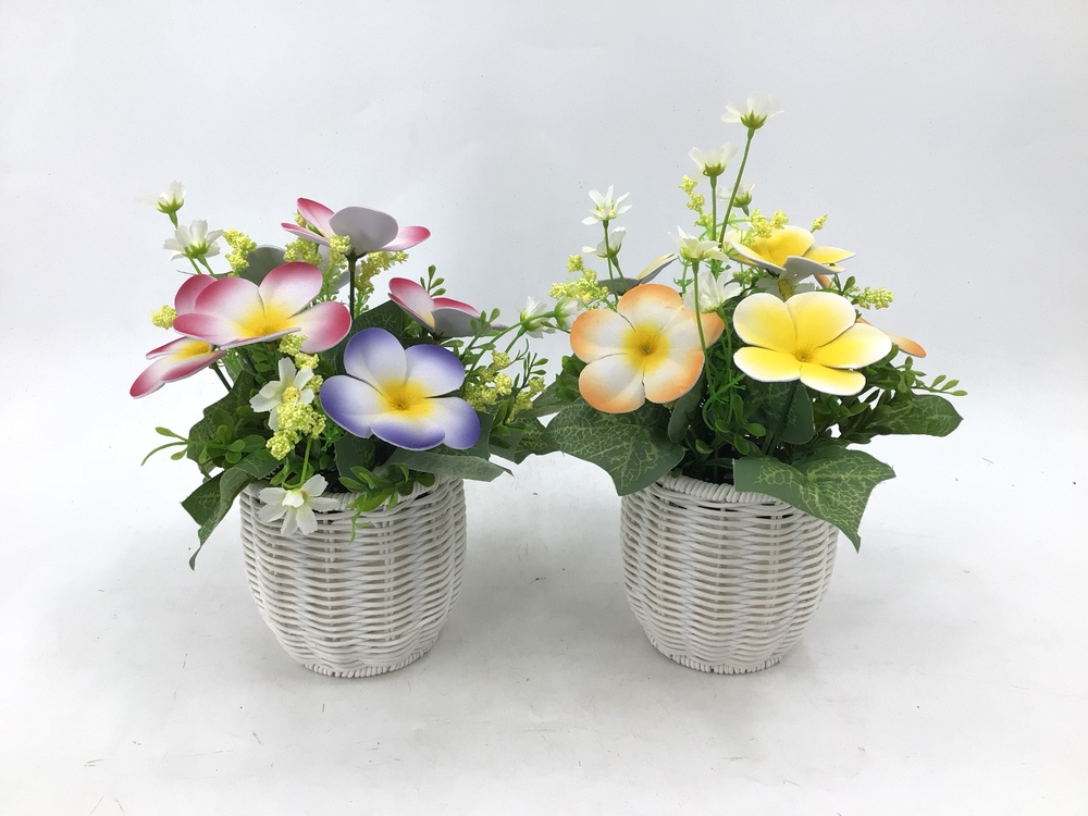 Botanical table decor