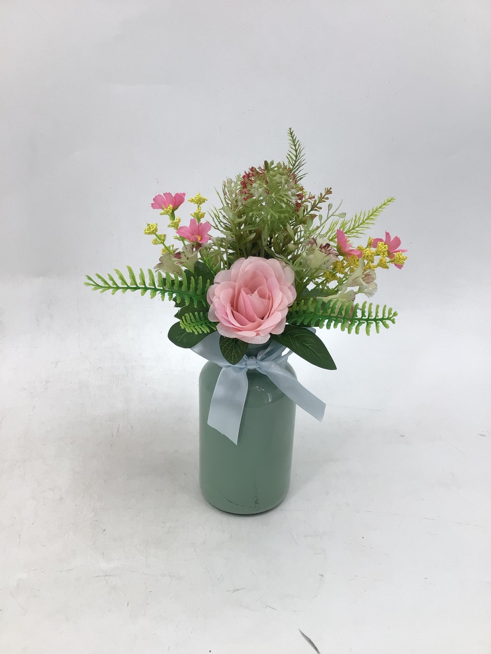 Botanical table decor