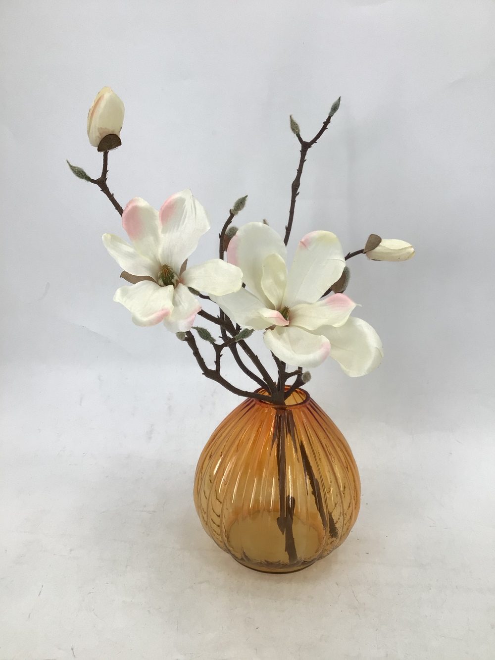 Botanical table decor