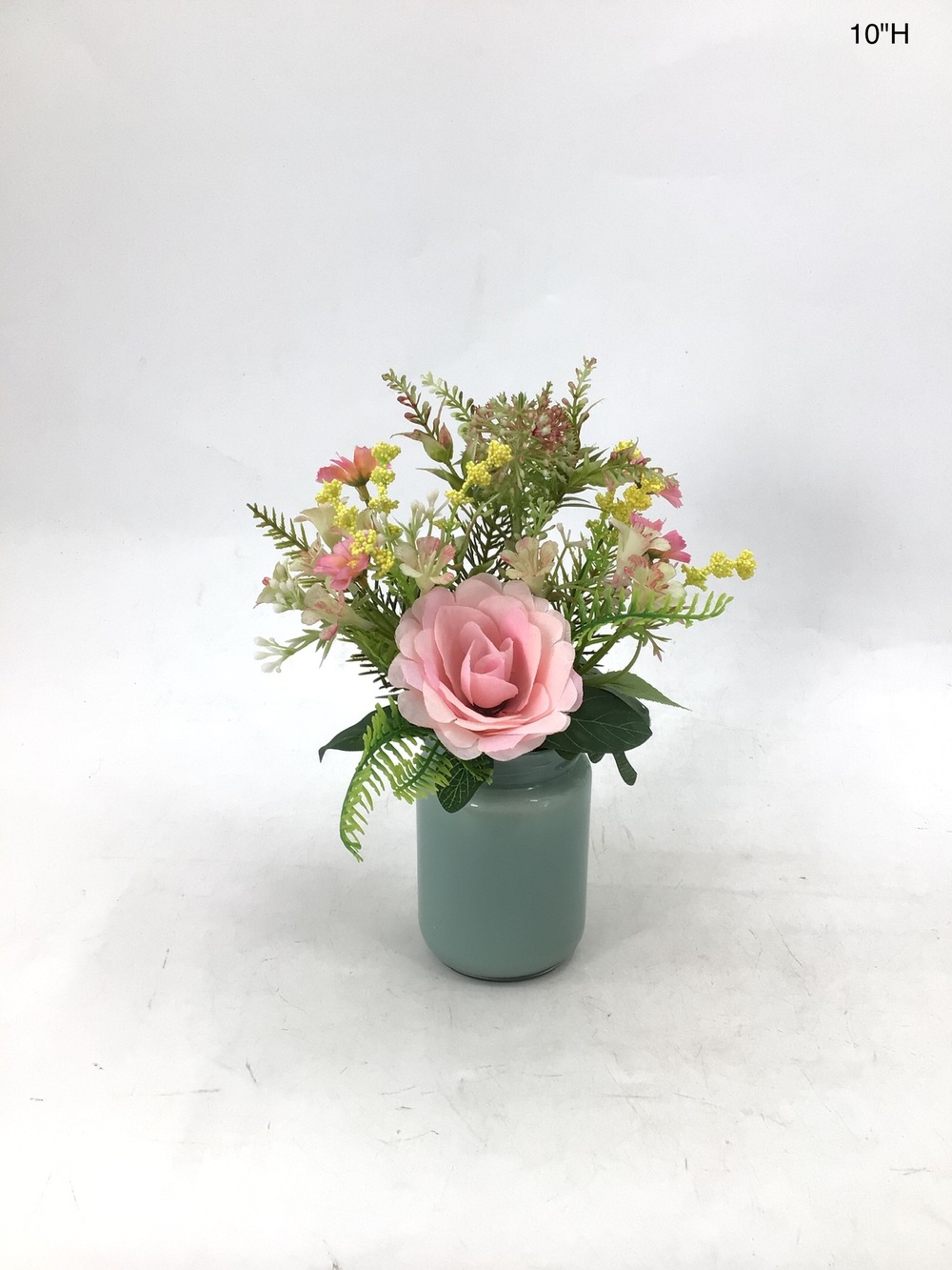 Botanical table decor