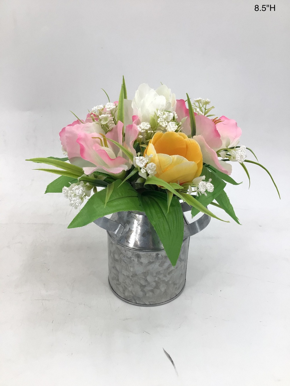 Botanical table decor