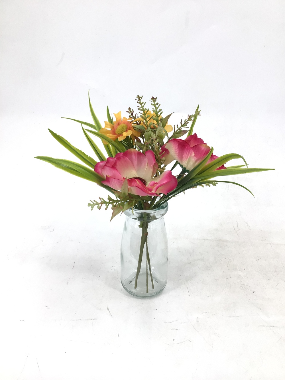 Botanical table decor