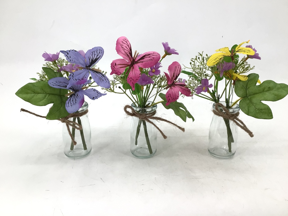 Botanical table decor