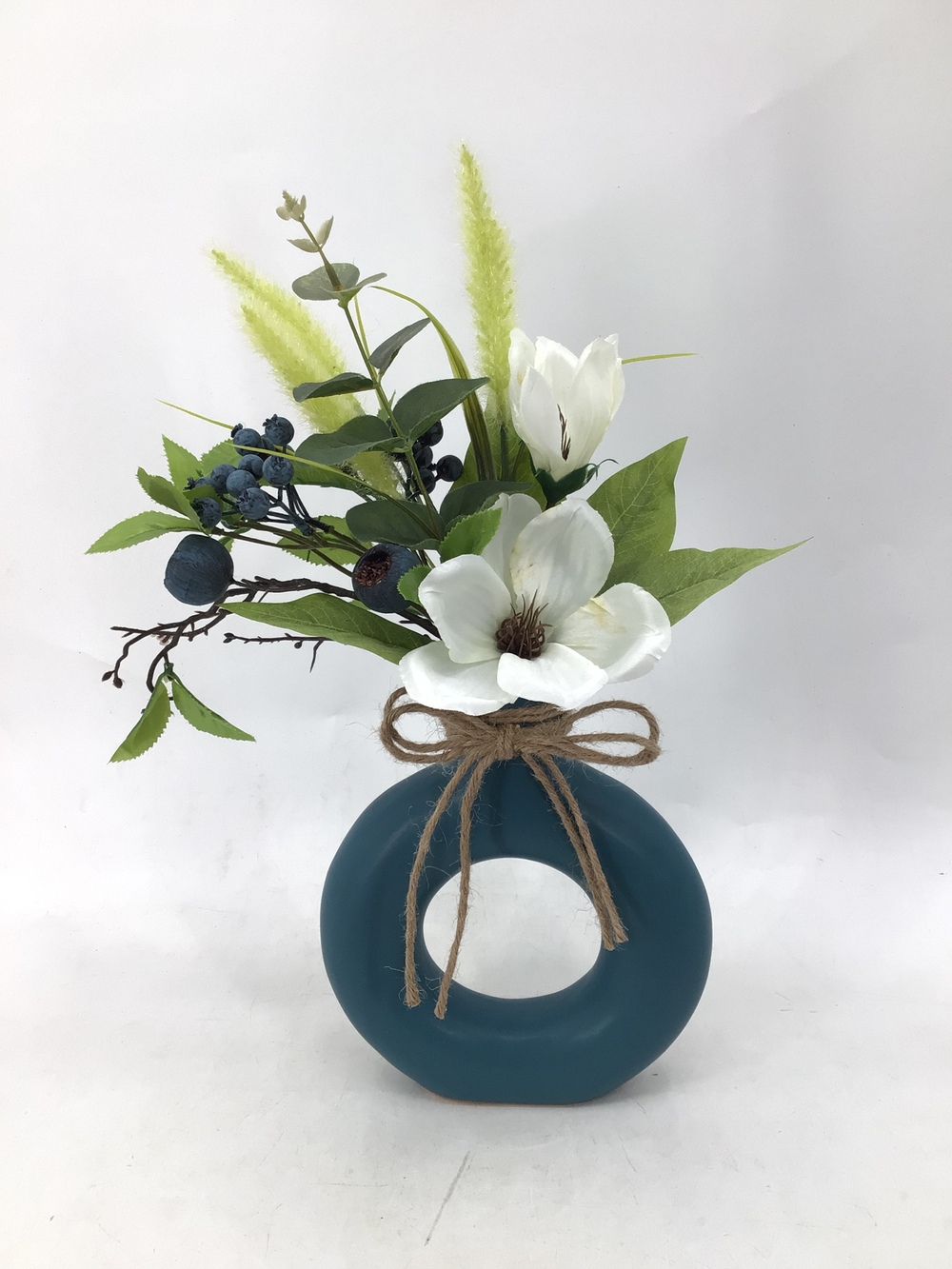 Botanical table decor
