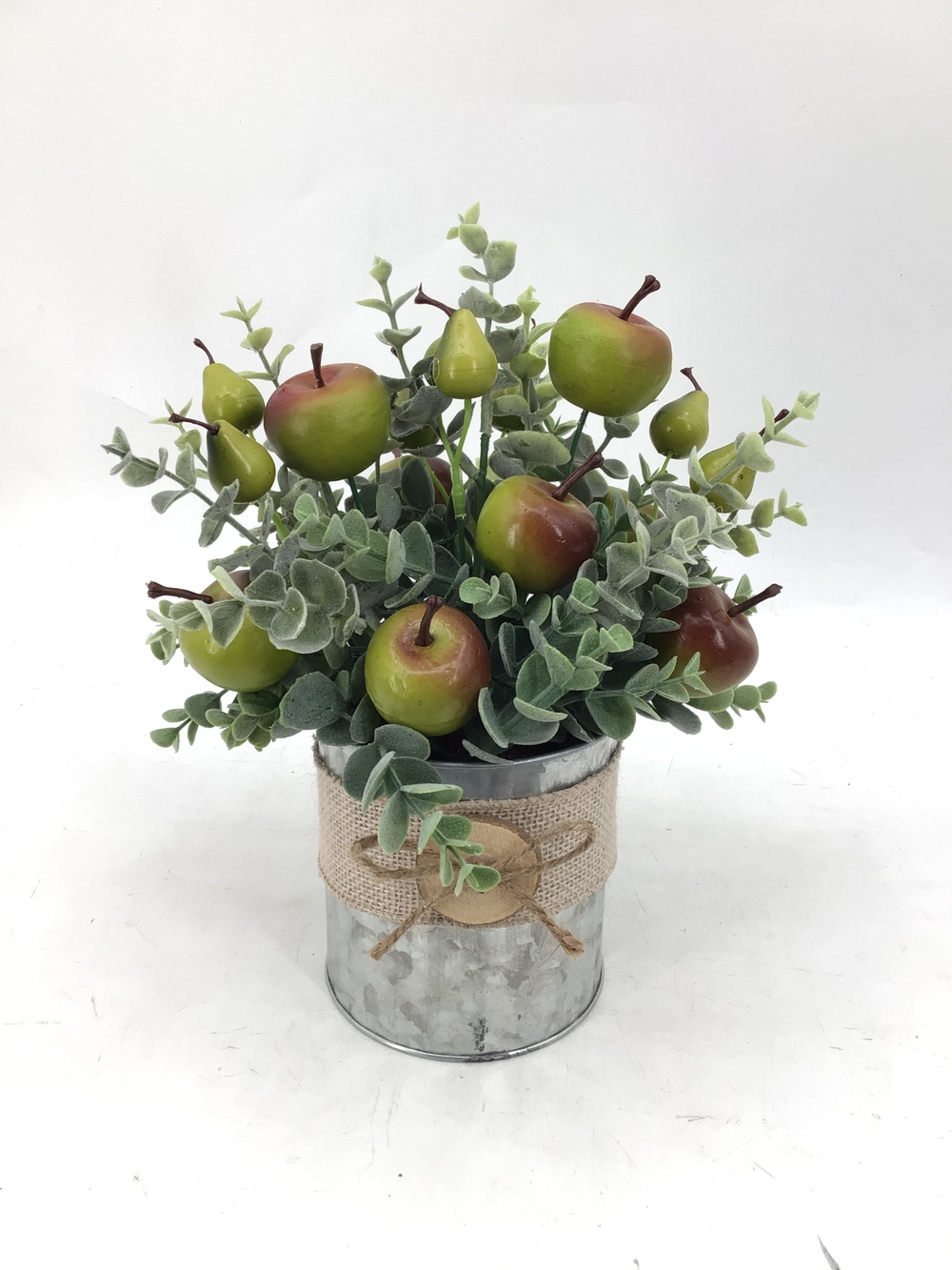 Botanical table decor