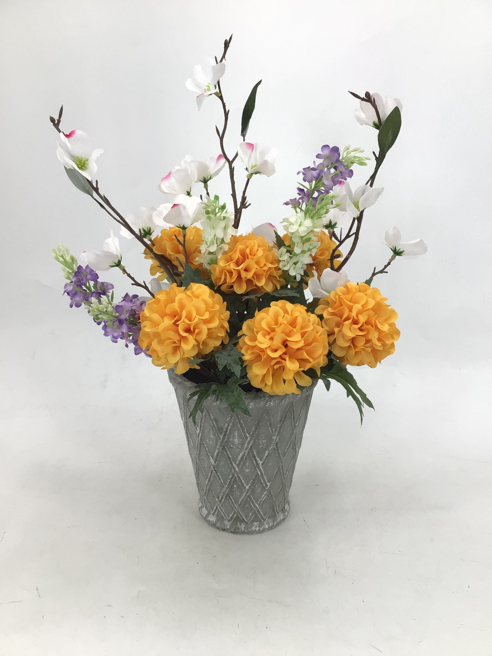 Botanical table decor
